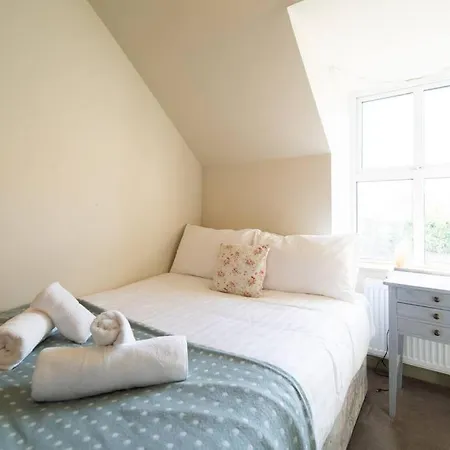 Greys Lane - 펜션 딩글